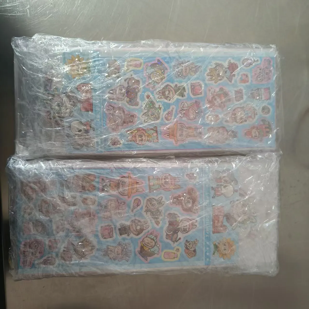 کمپنی نے گذشتہ ہفتے نئے ڈائی کٹ بچوں کے اسٹیکرز بھیجے تھے