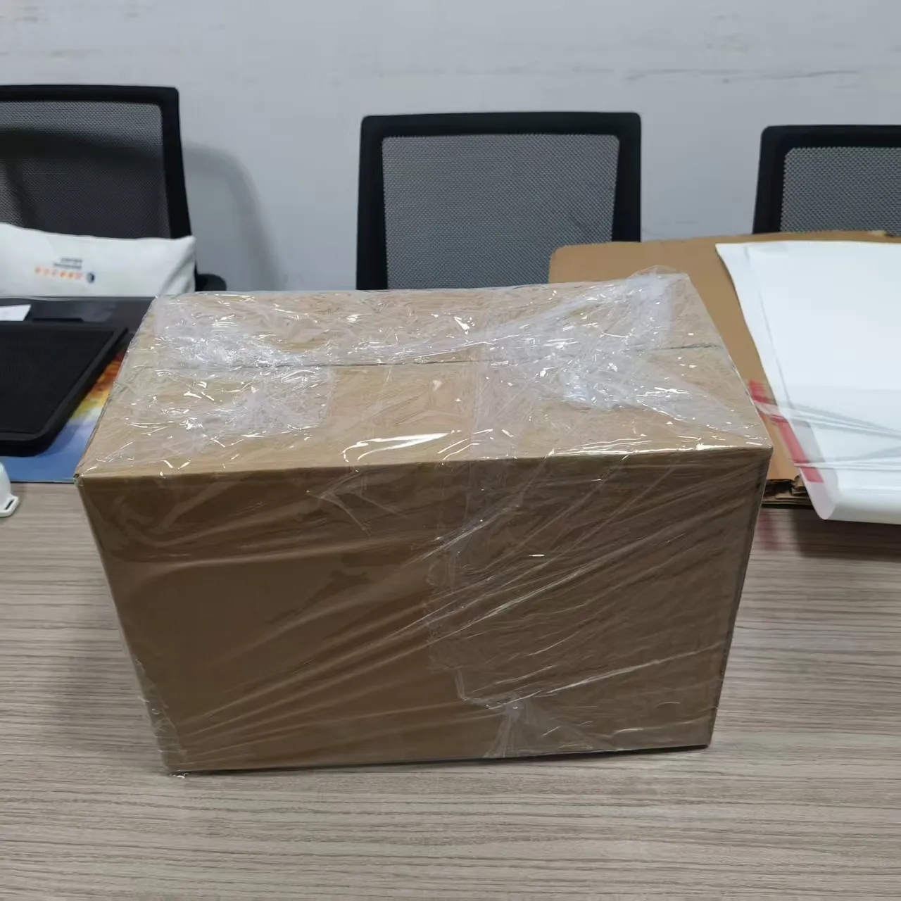 جوجو پیک تھری ڈی چھالے میں ایمبوسڈ کڈ اسٹیکر