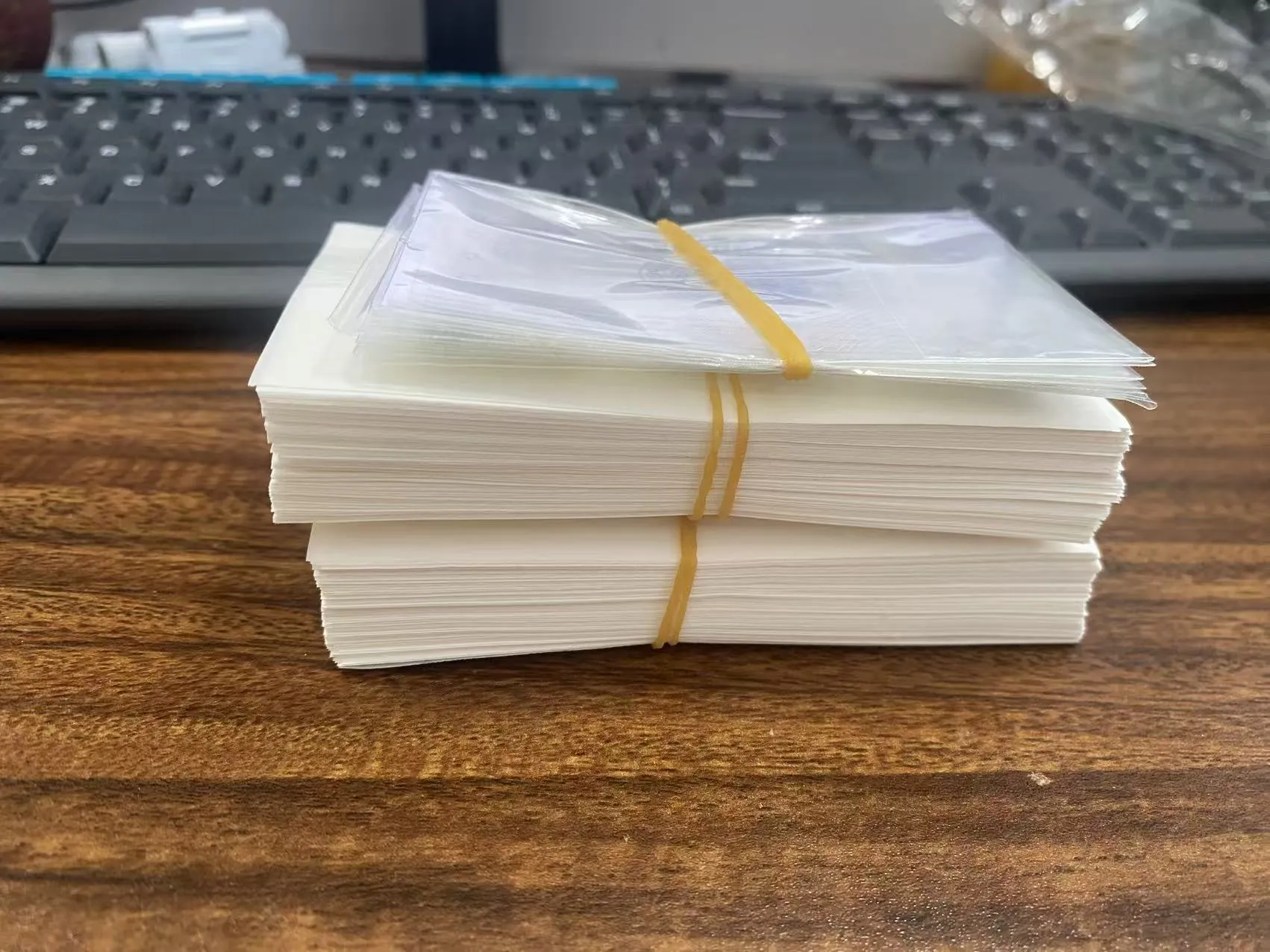 جوجو پی اے سی ہولوگرام کریڈٹ کارڈ اسٹیکر نے پاکستان بھیجا