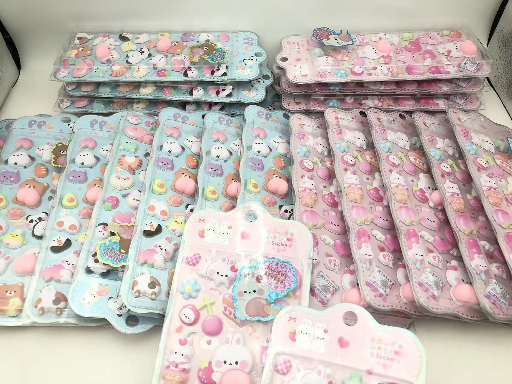 آج جوجو پیک سے تناؤ سے نجات کے اسٹیکرز کی بڑی خبر!