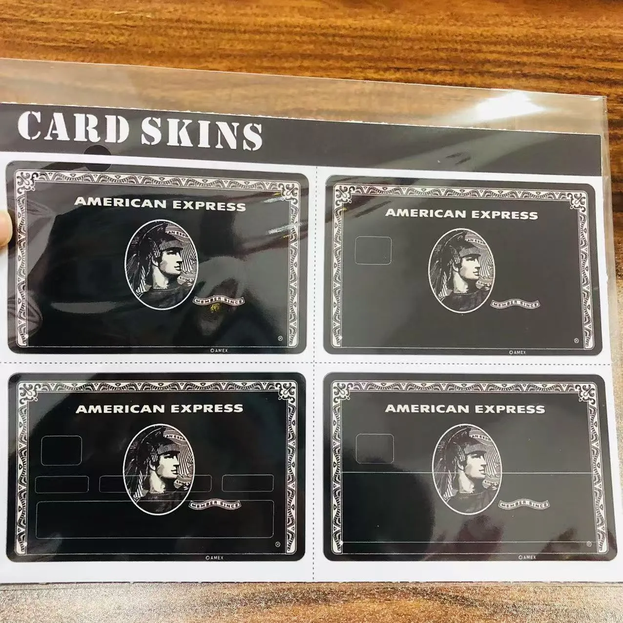 یہاں آپ کو مطلوبہ کریڈٹ کارڈ اسٹیکرز مل سکتے ہیں۔